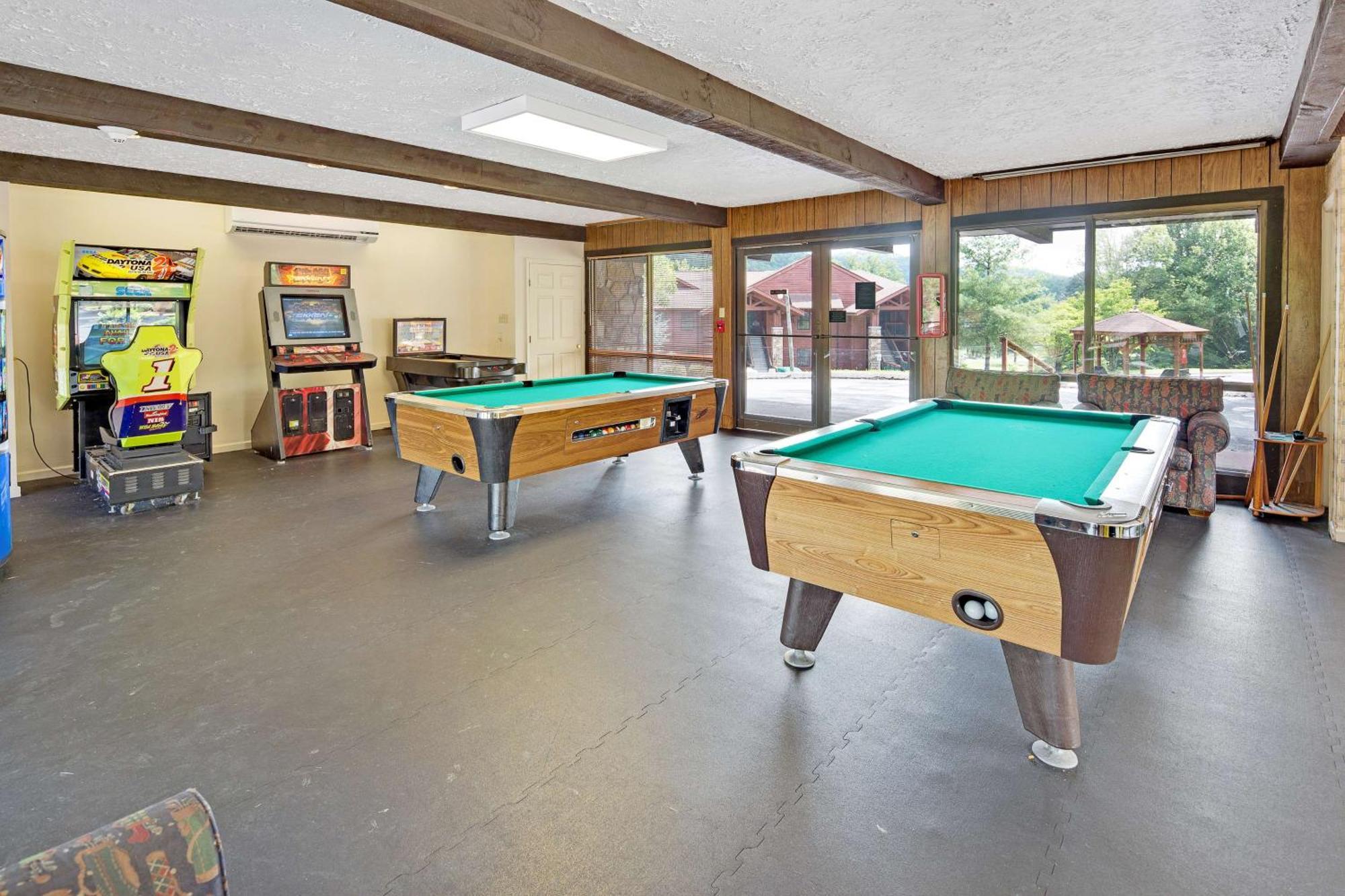 Hilton Vacation Club Bent Creek Golf Village Gatlinburg Pittman Center Exterior photo