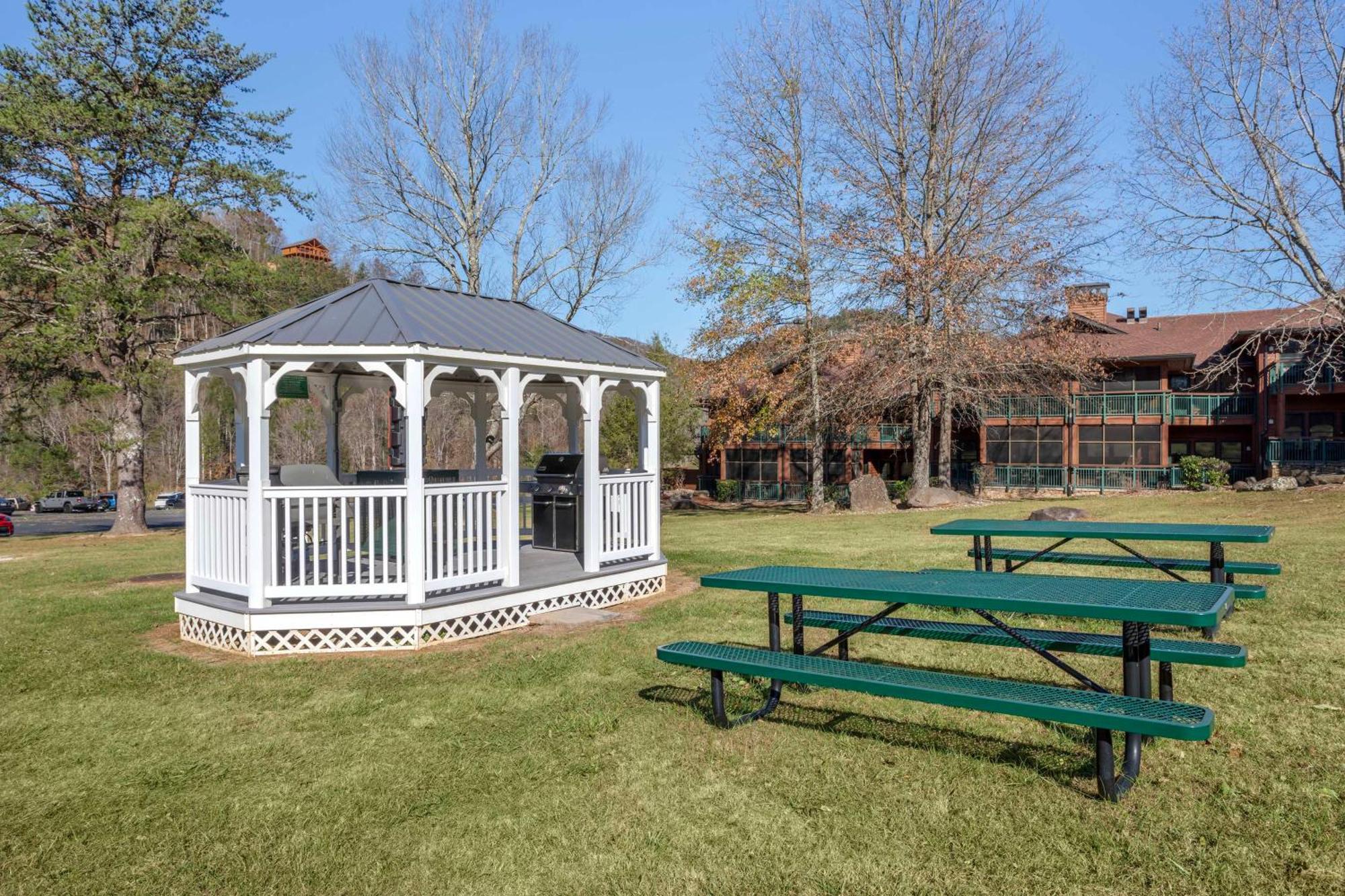 Hilton Vacation Club Bent Creek Golf Village Gatlinburg Pittman Center Exterior photo